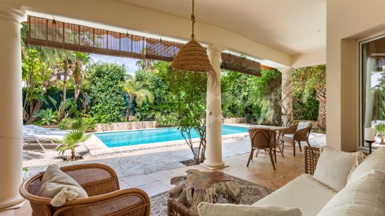 Villa for sale in La Reserva de Marbella, Marbella East