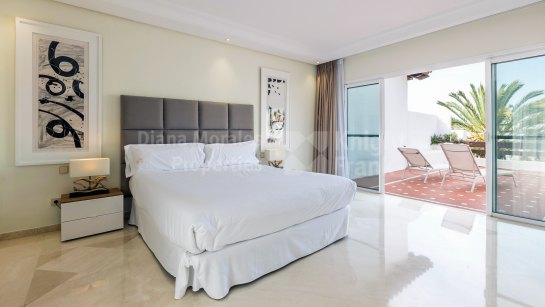 Duplex Penthouse for sale in Ventura del Mar, Puerto Banus