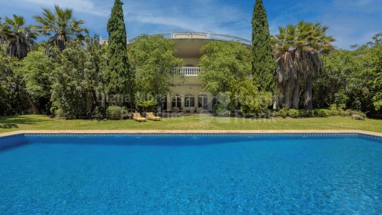 Villa en venta en Marbella Milla de Oro, Marbella