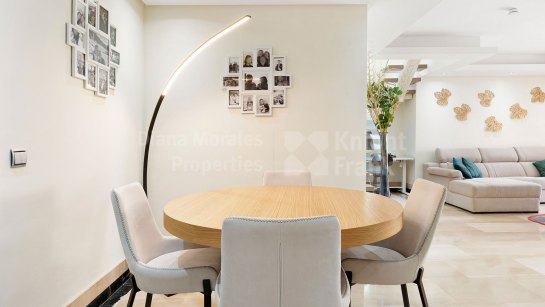 Duplex Penthouse à vendre à Bahia de la Plata, Estepona Est