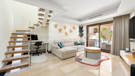 Duplex Penthouse à vendre à Bahia de la Plata, Estepona Est