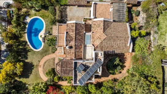 Villa for sale in Cascada de Camojan, Marbella Golden Mile