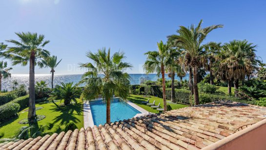 Villa for sale in Paraiso Barronal, Estepona East