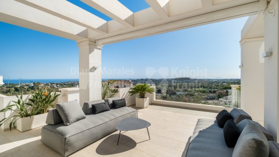 Ático en venta en 9 Lions Residences, Nueva Andalucia