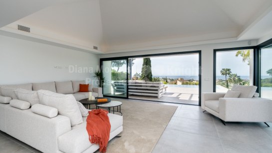 Villa en venta en El Rosario, Marbella Este