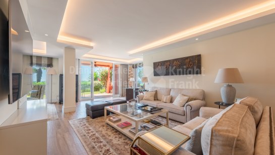 Erdgeschosswohnung zur Miete in Menara Beach, Estepona Ost