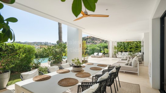 Villa for sale in Nueva Andalucia, Marbella