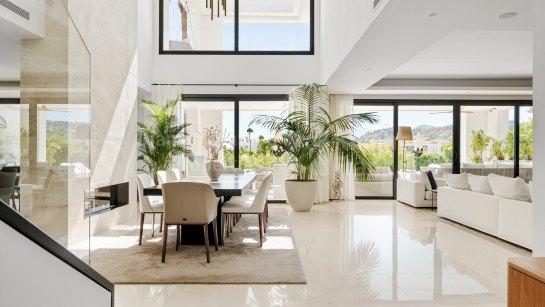 Villa for sale in Nueva Andalucia, Marbella