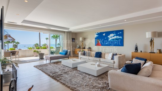 Zweistöckiges Penthouse zum Verkauf in Los Granados, Puerto Banus