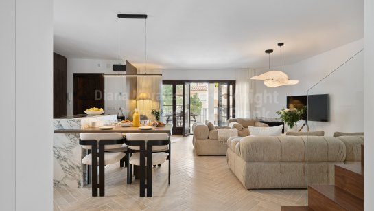 Atico Duplex en venta en Montepiedra, Marbella Milla de Oro