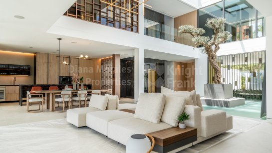 Villa zum Verkauf in Marbella Goldene Meile, Marbella