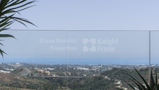 Penthouse for sale in Real de La Quinta, Benahavis