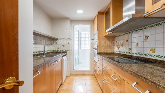 Apartamento en alquiler en Costa Nagüeles I, Marbella Milla de Oro