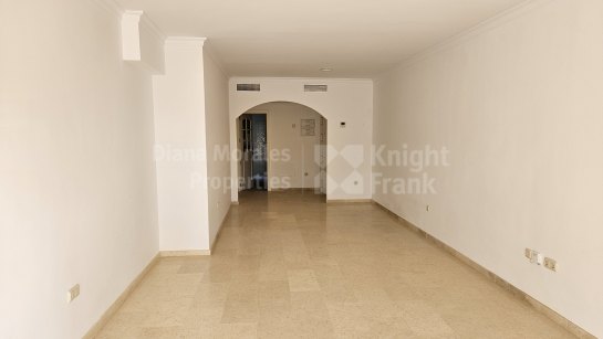 Apartamento en alquiler en Elviria, Marbella Este