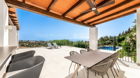 Villa en venta en Selwo, Estepona Este