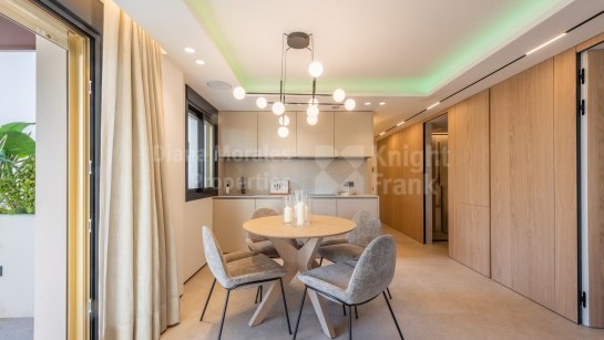 Apartment for sale in Nueva Andalucia, Marbella