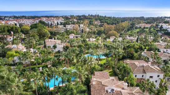 Villa for sale in Lomas de Magna Marbella, Marbella Golden Mile