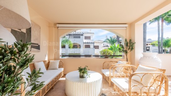 Apartamento en venta en Medina de Banús, Nueva Andalucia