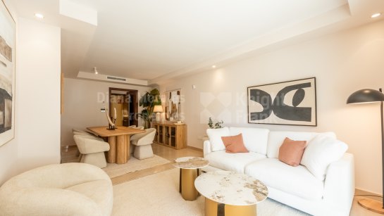 Apartamento en venta en Medina de Banús, Nueva Andalucia