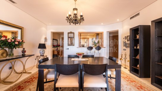 Apartment for sale in Mansion Club, Marbella Golden Mile