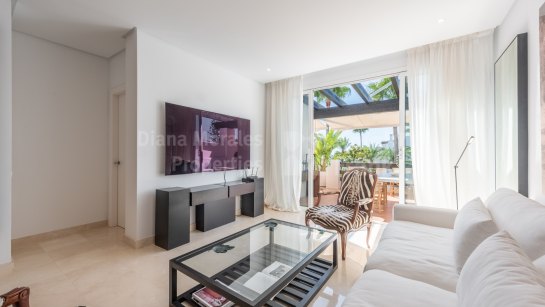 Ático en venta en Alcazaba Beach, Estepona Este