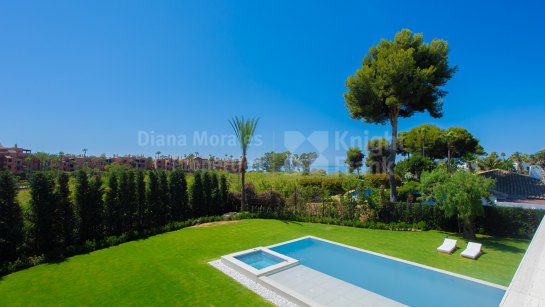 Villa for sale in Los Monteros, Marbella East