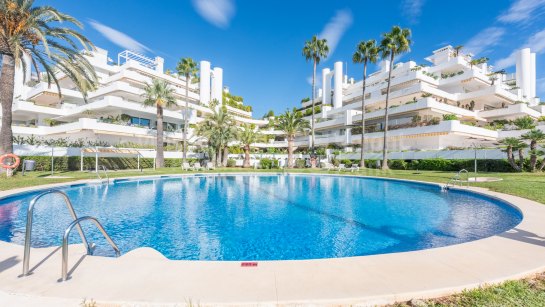 Erdgeschosswohnung zum Verkauf in Las Terrazas de Las Lomas, Marbella Goldene Meile