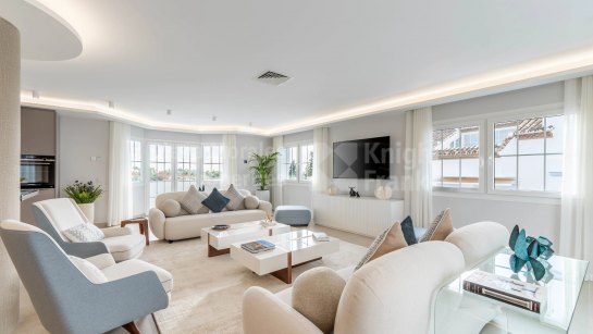 Duplex Penthouse for sale in Nueva Andalucia, Marbella