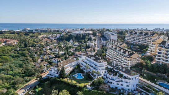 Duplex Penthouse for sale in Nueva Andalucia, Marbella