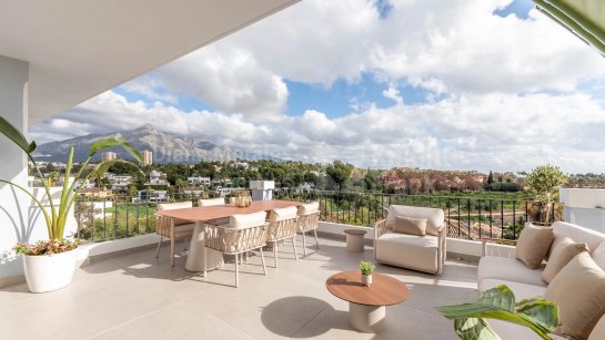 Duplex Penthouse for sale in Nueva Andalucia, Marbella