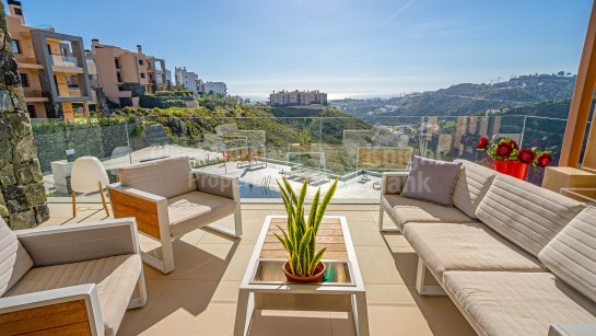 Apartment for sale in La Quinta, Benahavis