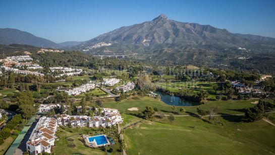 Apartment for sale in Aloha, Nueva Andalucia