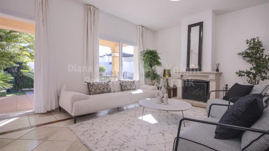 Villa en venta en Linda Vista Baja, San Pedro de Alcantara