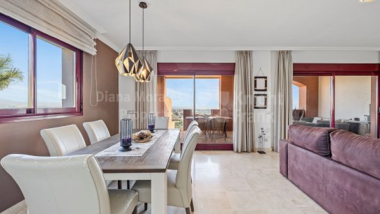 Town House for sale in Los Jaralillos, Benahavis