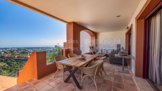 Town House for sale in Los Jaralillos, Benahavis