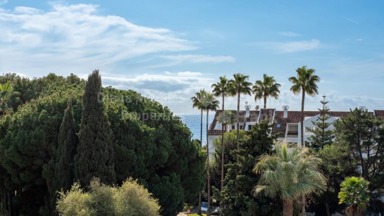 Apartamento en venta en Rio Real, Marbella Este