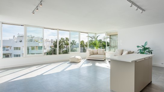 Apartamento en venta en Rio Real, Marbella Este