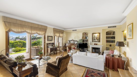 Villa zum Verkauf in Los Flamingos, Benahavis