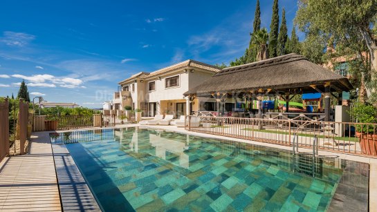 Villa zum Verkauf in El Herrojo, Benahavis