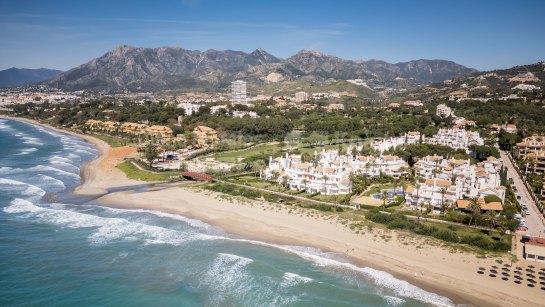Apartamento en venta en Los Monteros Palm Beach, Marbella Este