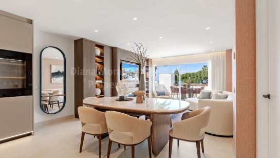 Apartamento en venta en Los Monteros Palm Beach, Marbella Este