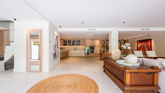 Duplex Planta Baja en venta en Kings Hills, Marbella Milla de Oro