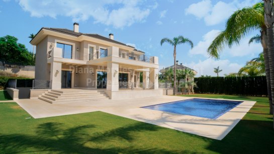 Villa zum Verkauf in Los Flamingos, Benahavis