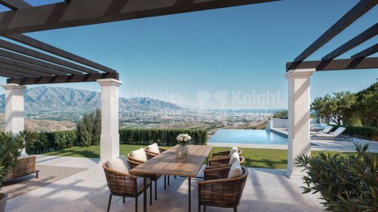 Villa for sale in La Mairena, Marbella East