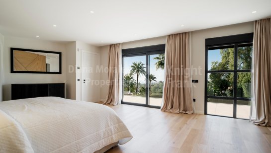 Villa for sale in Nagüeles, Marbella Golden Mile