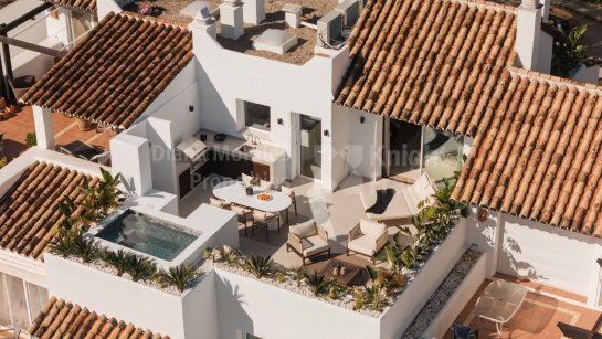 Zweistöckiges Penthouse zum Verkauf in Lomas de La Quinta, Benahavis