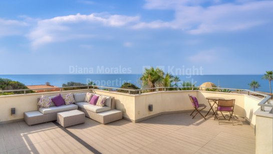 Villa for sale in Costabella, Marbella East