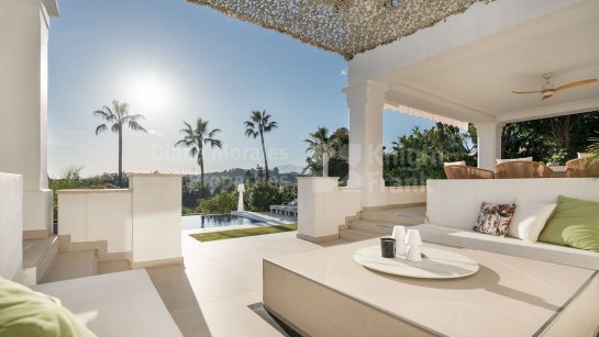 Villa for sale in Los Naranjos Golf, Nueva Andalucia