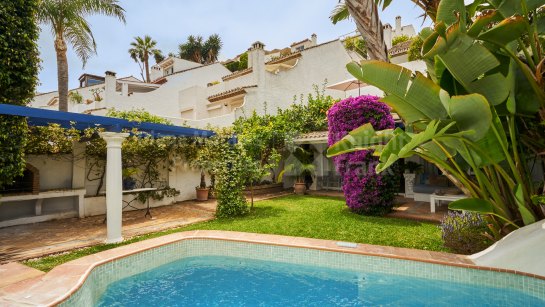 House for sale in Los Toreros, Nueva Andalucia