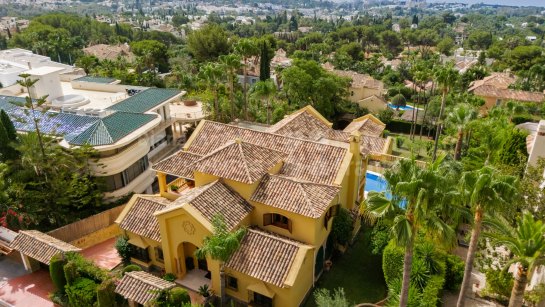 Villa zum Verkauf in Sierra Blanca, Marbella Goldene Meile